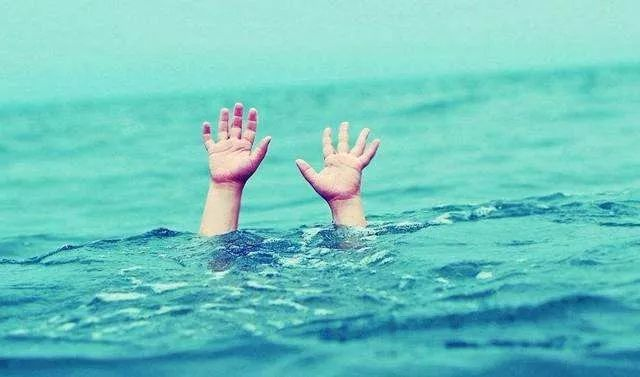 梦见溺水的运势吉凶预测，不同的人梦见溺水有什么预兆？